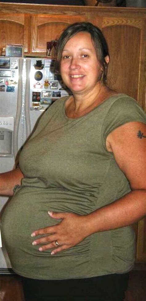 Good looking MILF. . Fat mommy tube